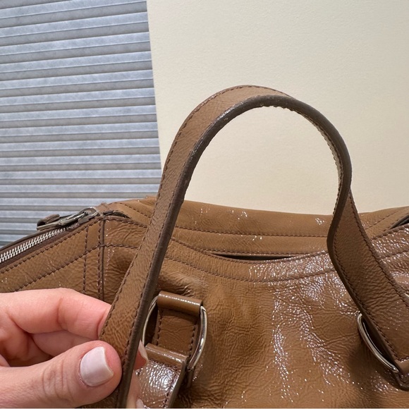 Yves Saint Laurent Patent Leather Large Downtown Tote Bag - Picture 6 of 16